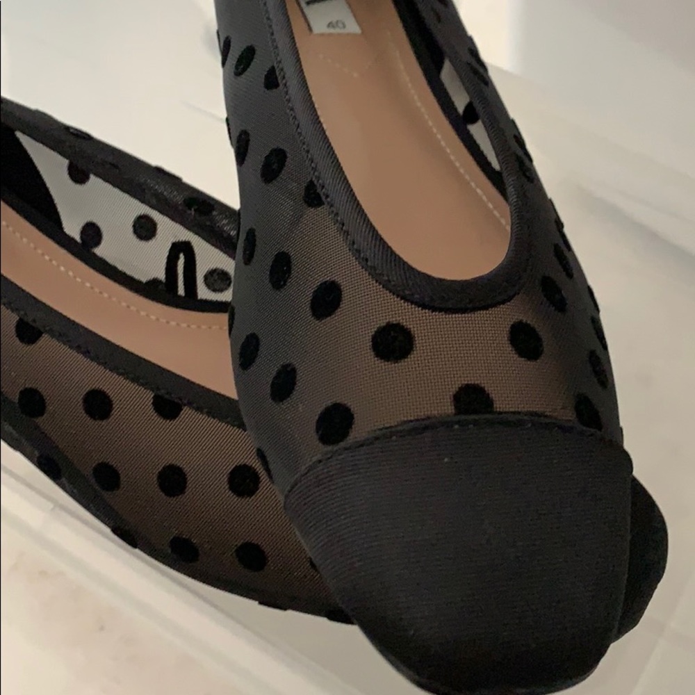 Zara Flats